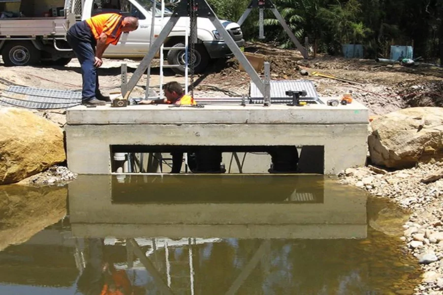 golf-course-sub-pumps-installation