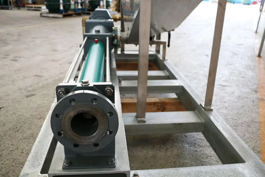 progressive-cavity-pump-outlet