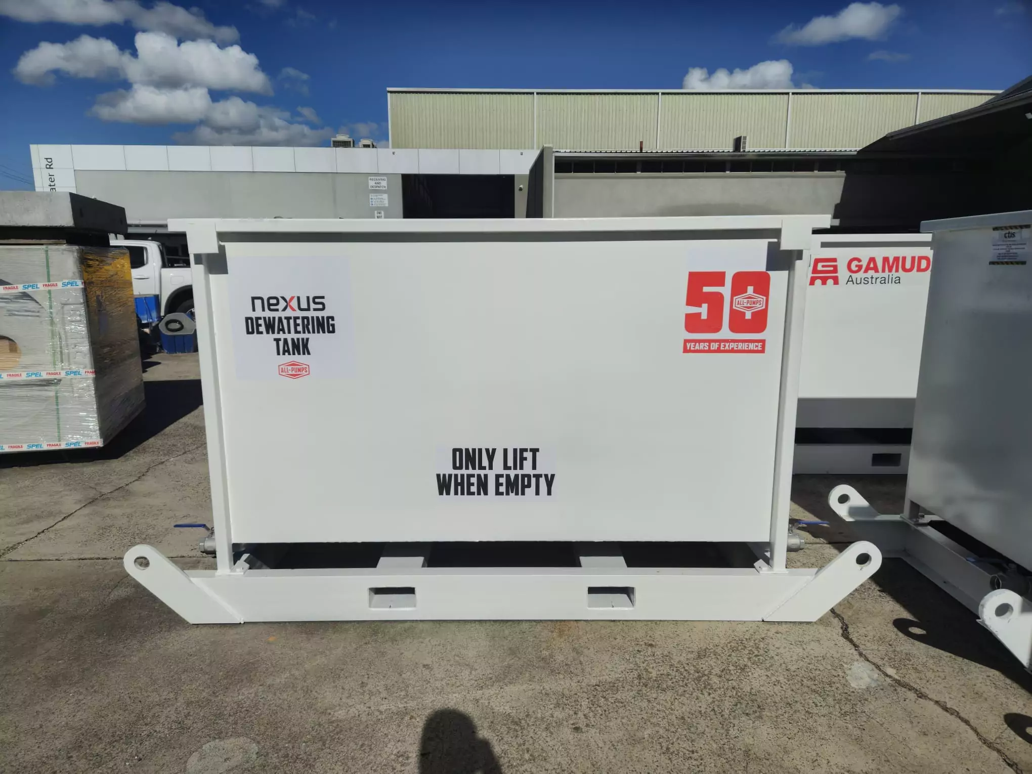 dewatering-fish-tanks-front-face