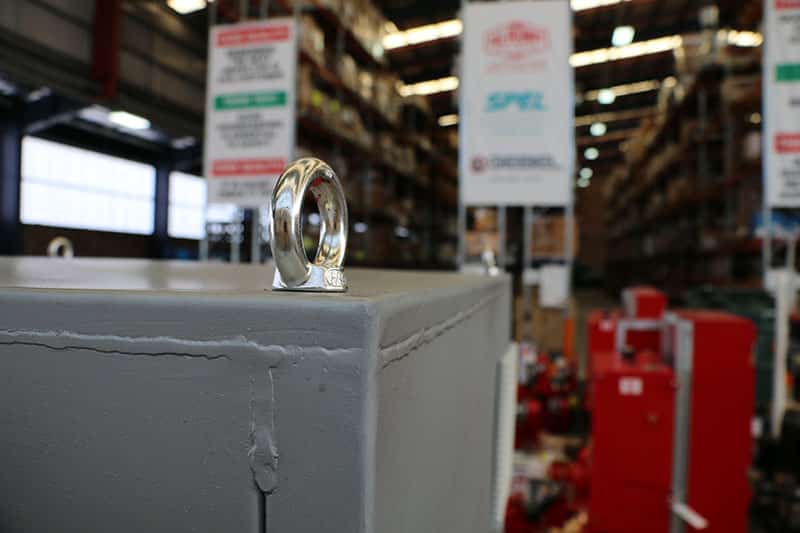 Top hooks in the Javelin enclosed mutistage pressure booster